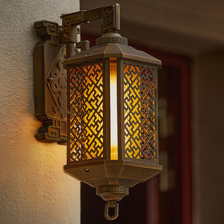 Traditional Aluminum Wall Sconce