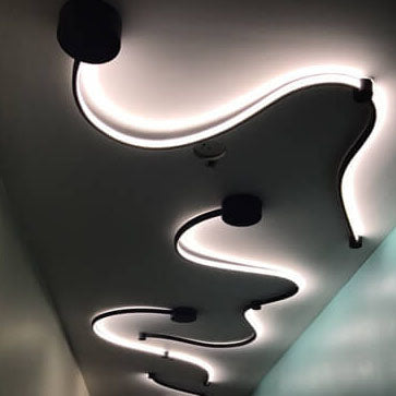 Modern Curved Aluminum LED Wall Sconce