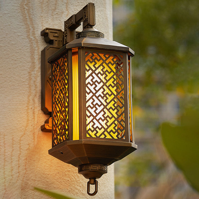 Traditional Aluminum Wall Sconce