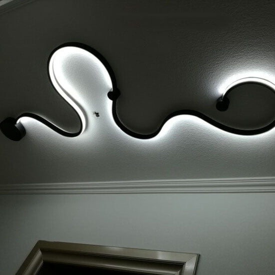Modern Curved Aluminum LED Wall Sconce