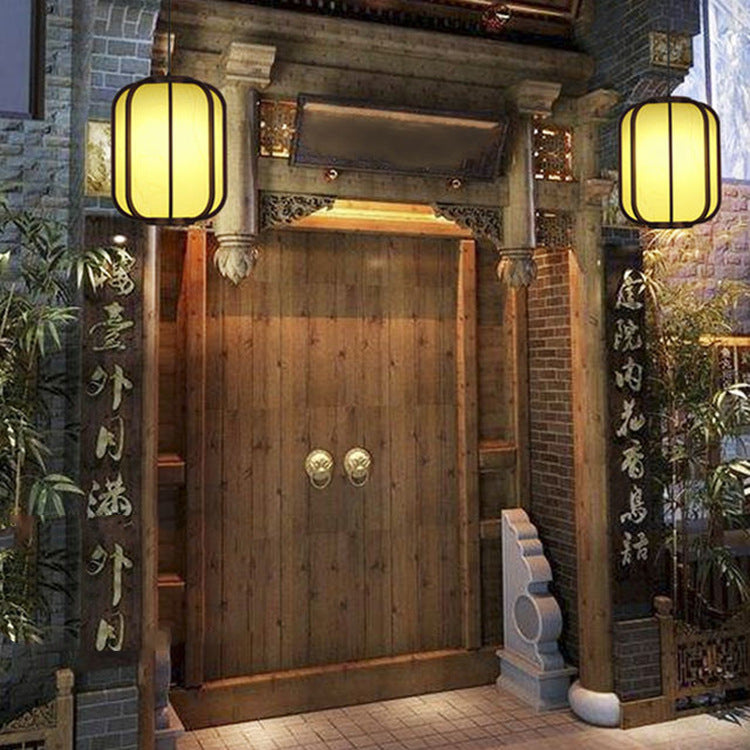 Traditional Lantern Wooden Pendant Light