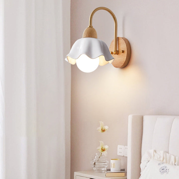 Contemporary Flower Ceramic Wall Sconce