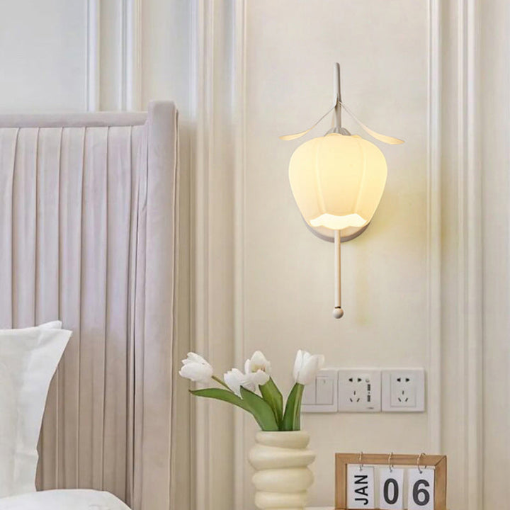 Contemporary Flower Glass Wall Sconce