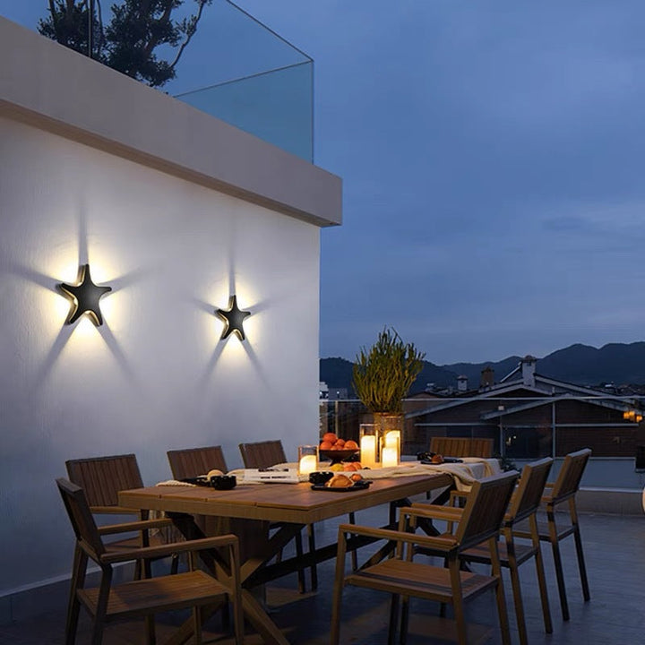 Contemporary Aluminum Waterproof LED Outdoor Wall Light
