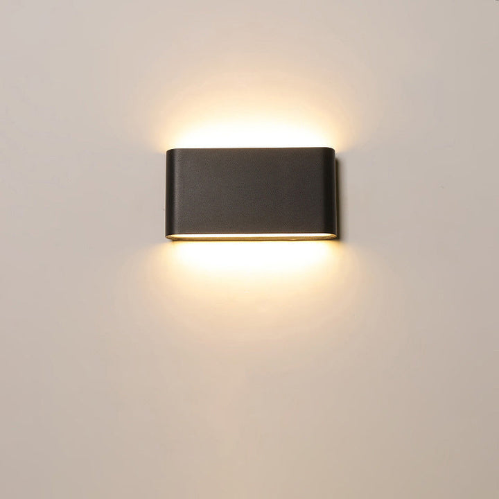 Patio Minimalist Aluminum Waterproof LED Outdoor Wall Light