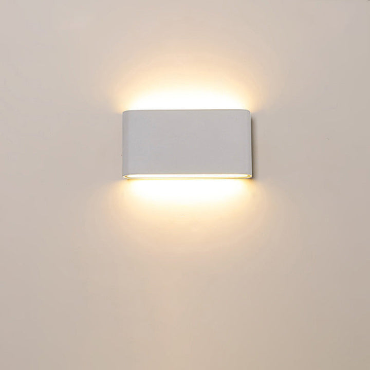 Patio Minimalist Aluminum Waterproof LED Outdoor Wall Light