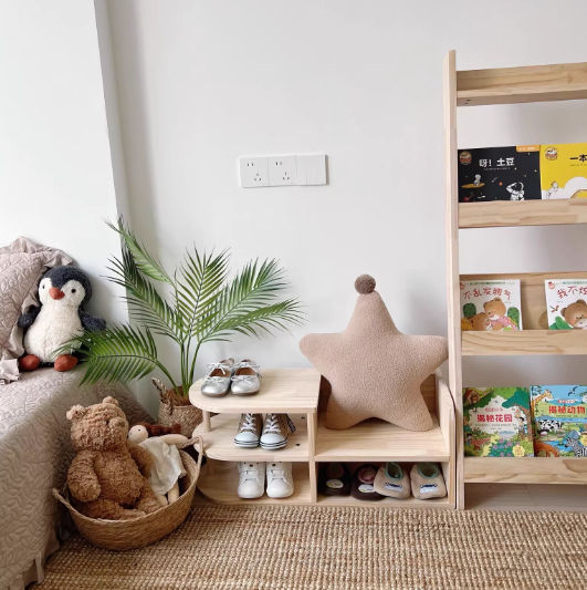 Traditional Japanese Pine Wood Curved Square Kids Shoe Rack With 2-Tier For Living Room