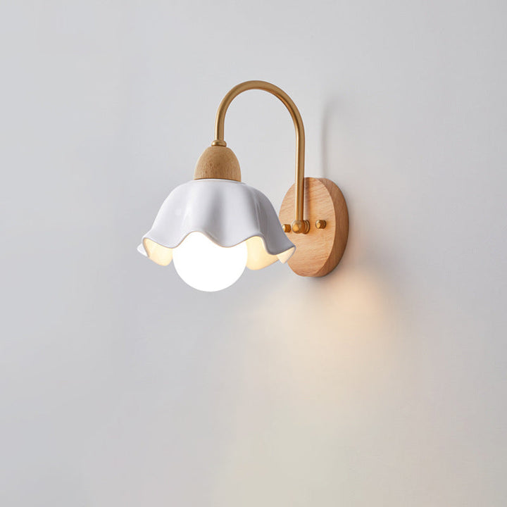 Contemporary Flower Ceramic Wall Sconce