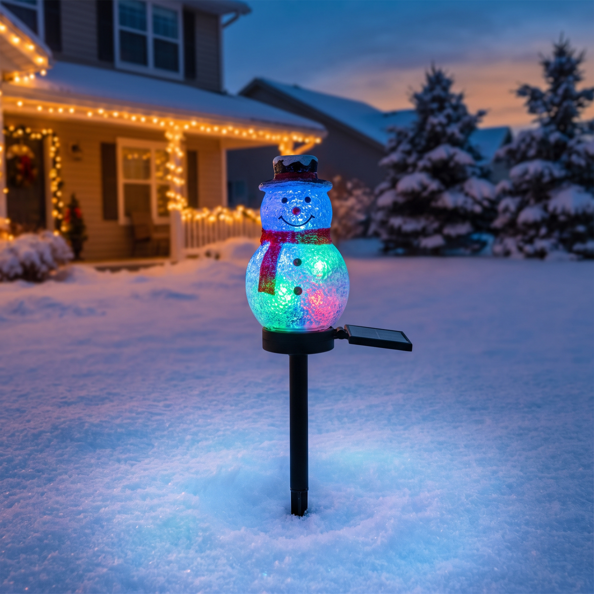 Solar Snowman LED Lawn Light lifestyle scene